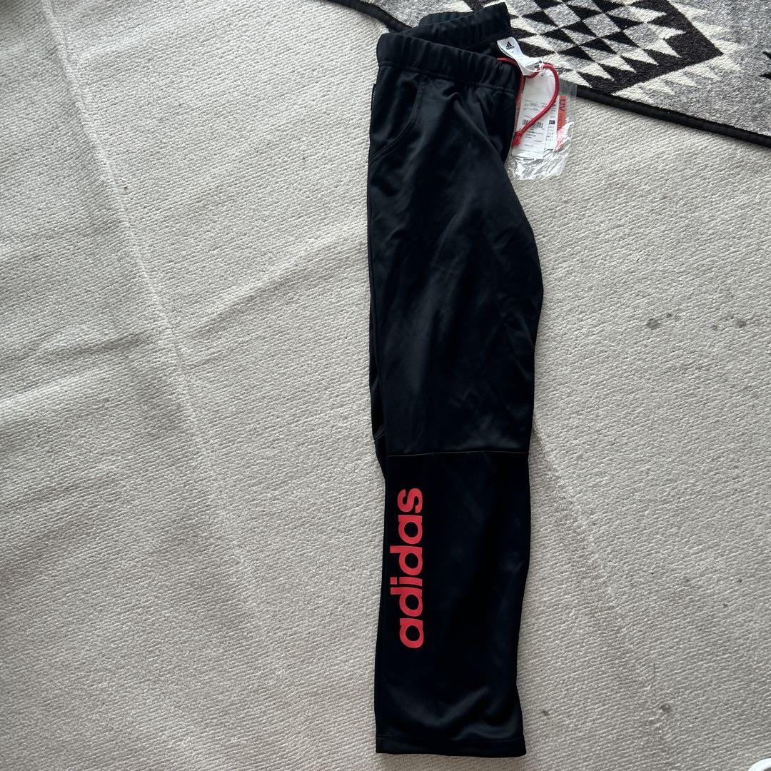 新品未使用 adidas ブラック ジャージ上下セット Mサイズ
