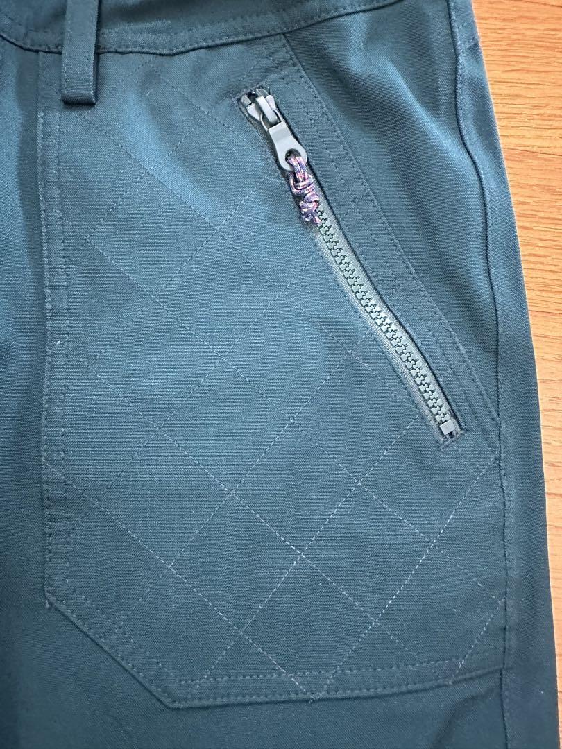 Burton レディース　スノーボードウエア　スキーウェア　スノーパンツ