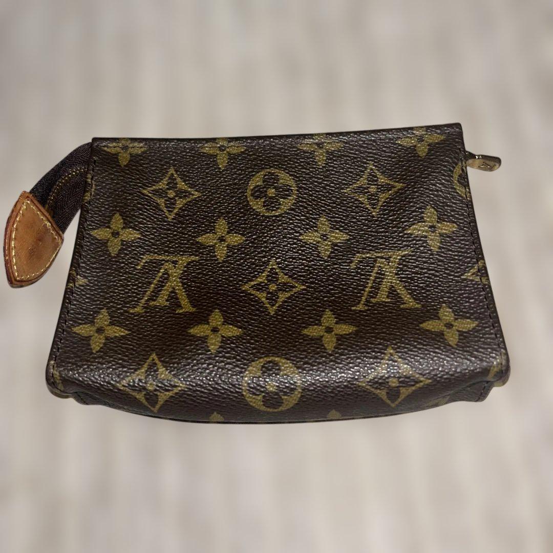 LOUIS VUITTON ルイ ヴィトン モノグラム ポッシュ トワレット