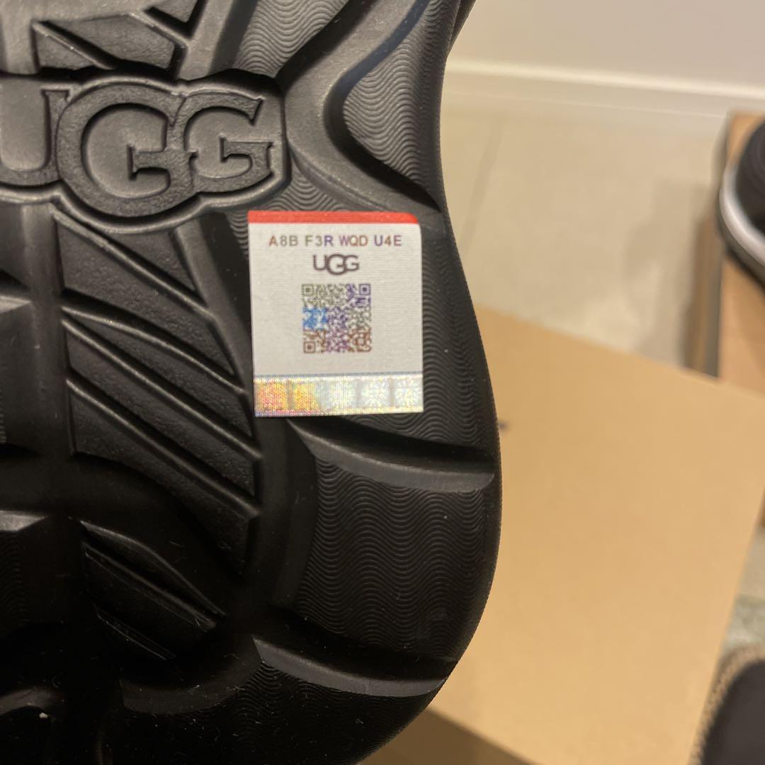 UGG  靴