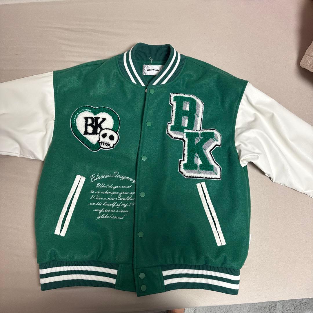 刺繍入りグリーンスタジャン