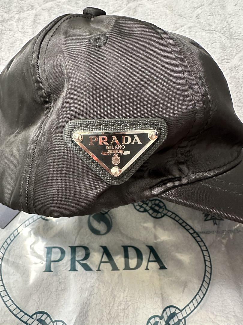 PRADA 黒 ナイロン ベースボールキャップ