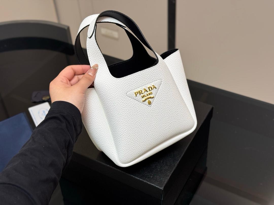 PRADA プラダ ハンドバッグ ミニ