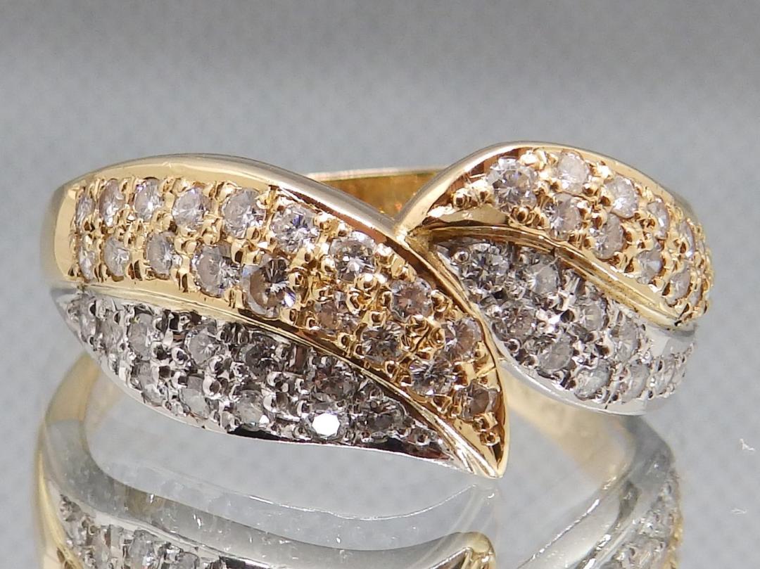 【金・プラチナ】天然ダイヤモンドのコンビリング【0.58ct】【0.066ct】
