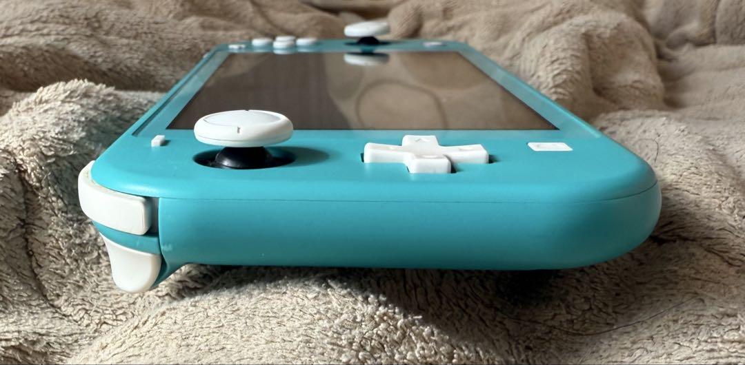 ニンテンドー スイッチ ライト(ターコイズ)