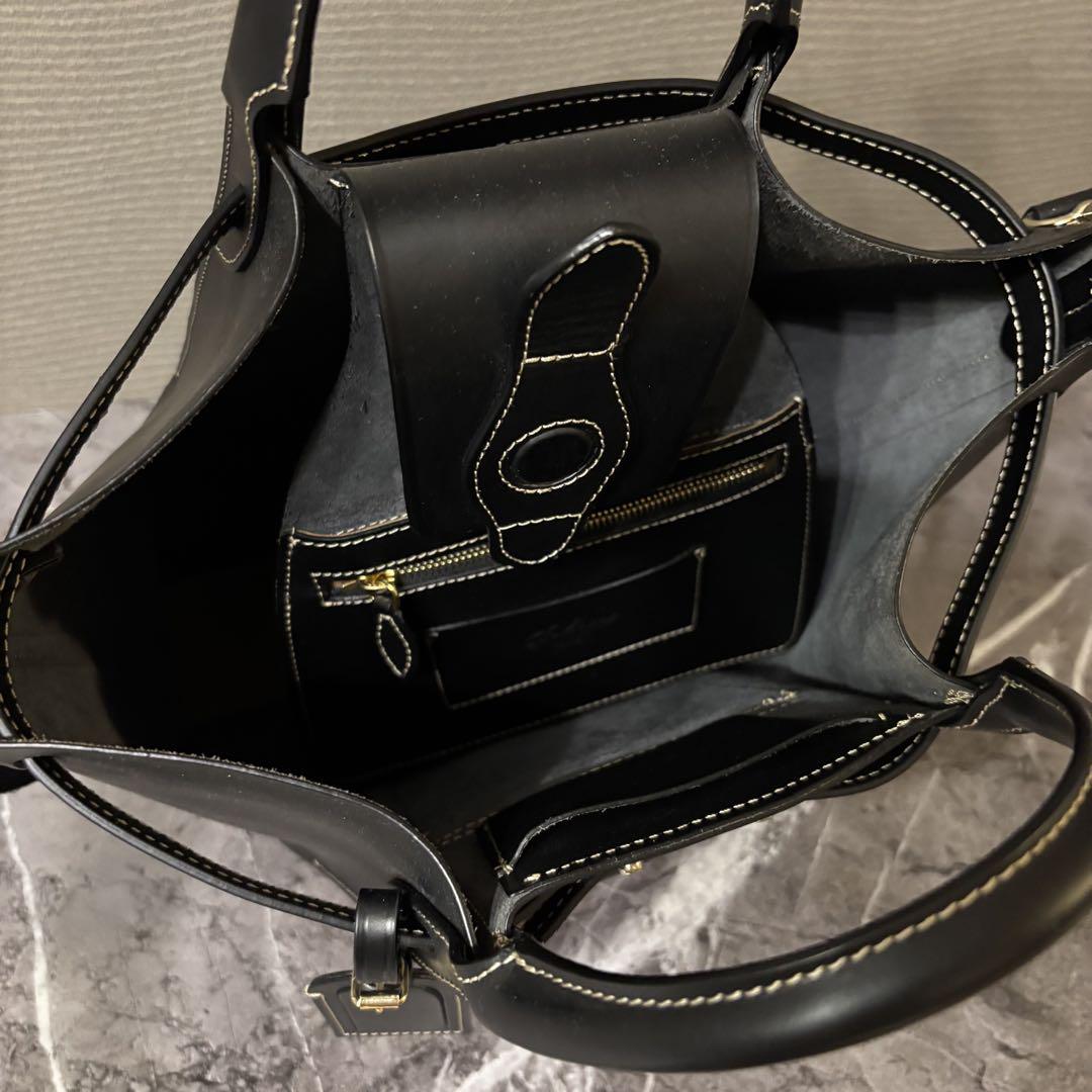 ボルドリーニセレリア レザーバック