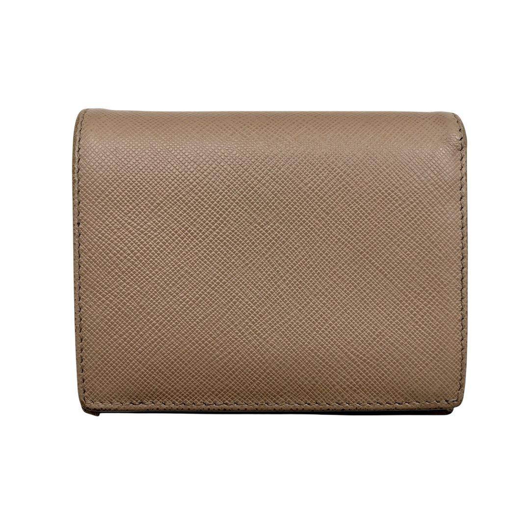 【美品】PRADA プラダ　折り財布　サフィアーノ　ベージュ　ピンクベージュ