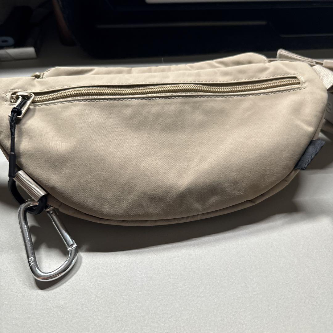 Y-3 ワイスリー ボディバッグ WAISTBAG HM8353
