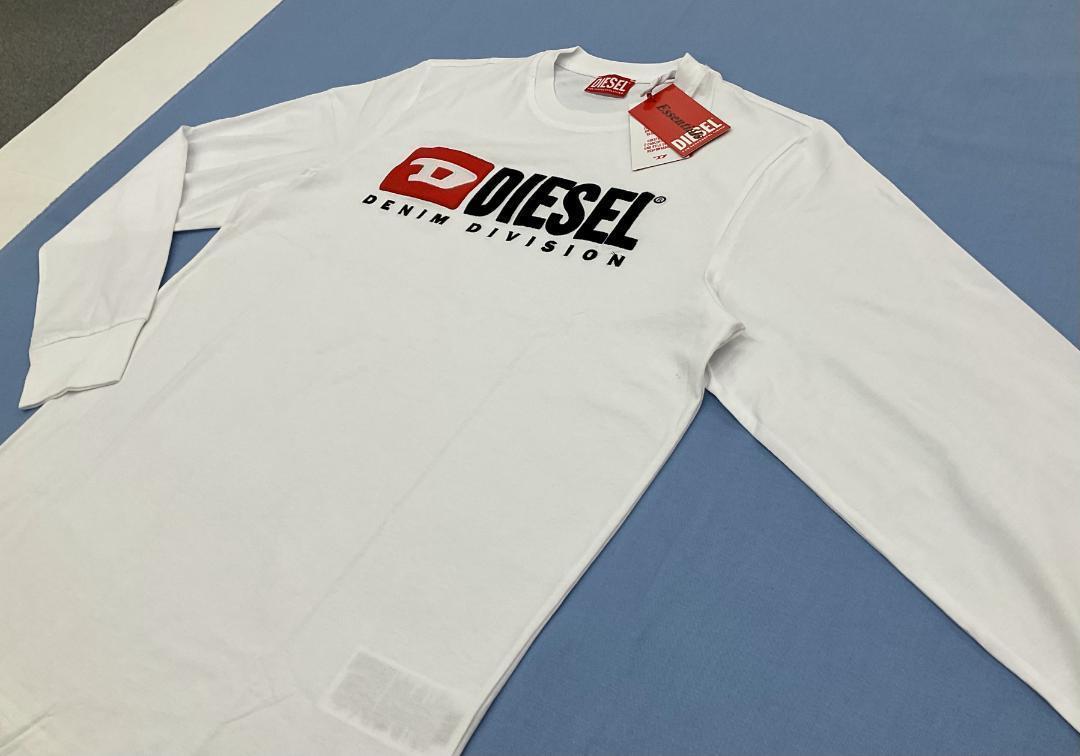 ディーゼル　長袖Tシャツ 20B23　ホワイト　XXLサイズ　新品 タグ付　ロゴ