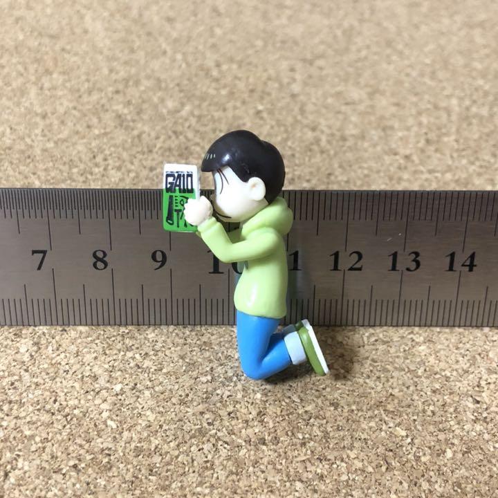 メルカリ おそ松さん フィギュア チョロ松 キャラクターグッズ 349 中古や未使用のフリマ