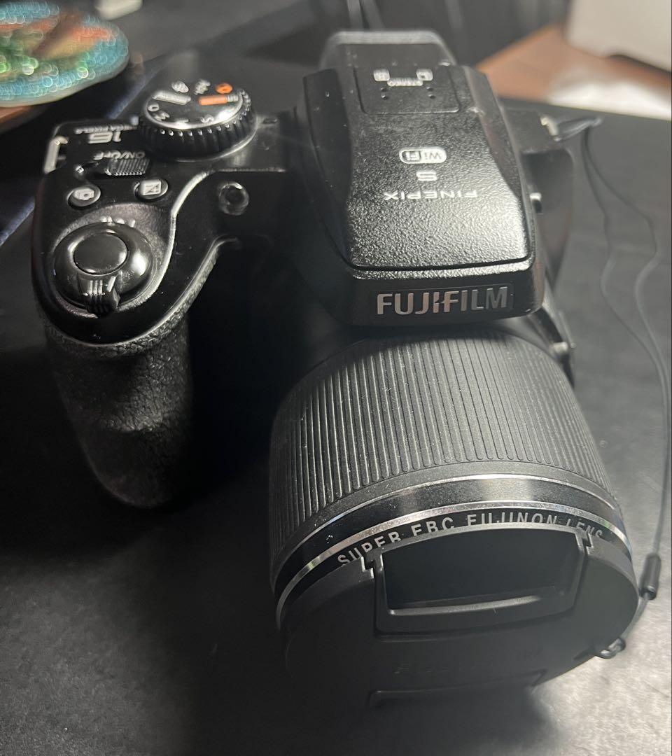FUJIFILM FINEPIX S9900W 50× Full HD