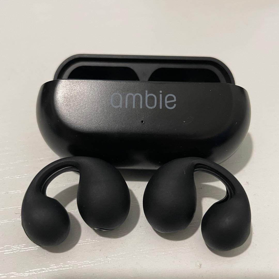 ambie ブラック イヤフォンと充電ケースセット