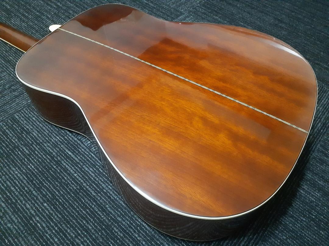 YAMAHA カスタム Fishmanピックアップ搭載 エレアコ仕様