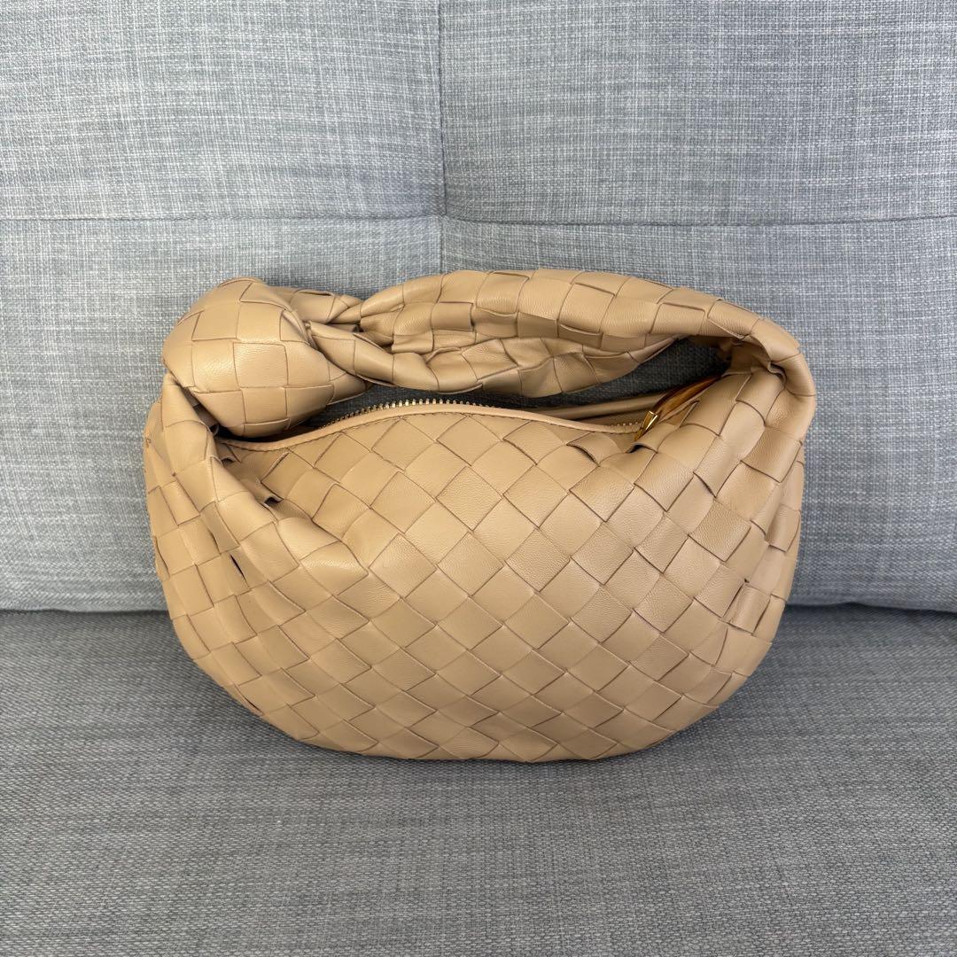 ボッテガヴェネタ　ミニジョディ　アーモンド 新品 BOTTEGA VENETA ボッテガヴェネタ ミニ ジョディ