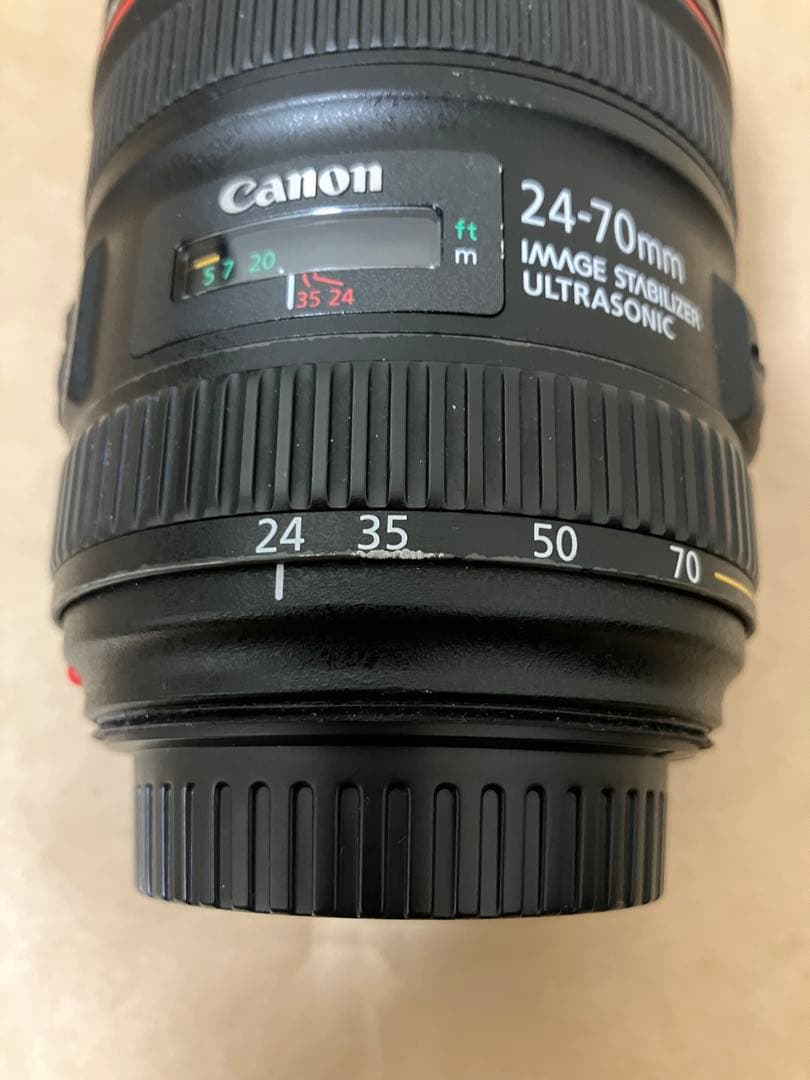 EF24-70mm F4L IS USM(マクロ機能付き) EF24-70mm F4L IS USM(マクロ機能付き)