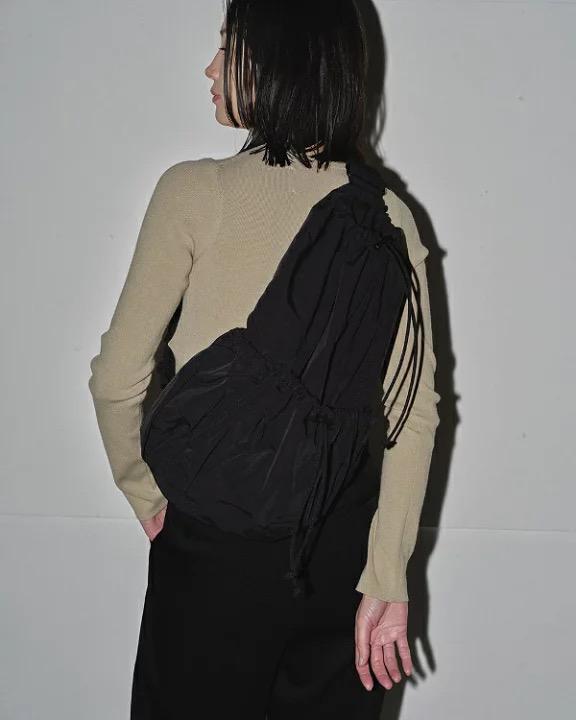 【美品】TODAYFUL ナイロンギャザーバッグ TODAYFUL（トゥデイフル）の「【TODAYFUL/トゥデイフル