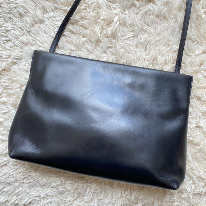 大人気安い 極美品 フェラガモ ショルダーバッグ ポシェット ヴァラリボン レザー 黒色 3kxfi-m35372817209 本物保証人気