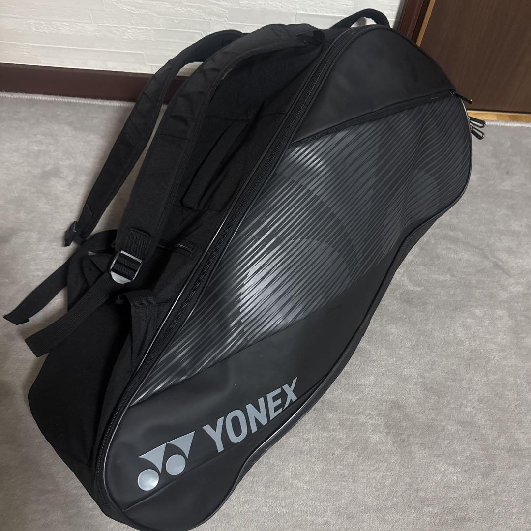 超話題新作 YONEX バドミントンバッグ ブラック - メルカリ バッグ
