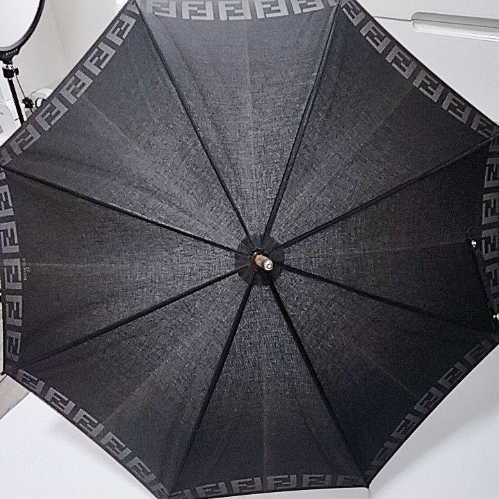 超美品 フェンディ 晴雨兼用 日傘 長傘 ズッカ柄 ロゴ ブラック