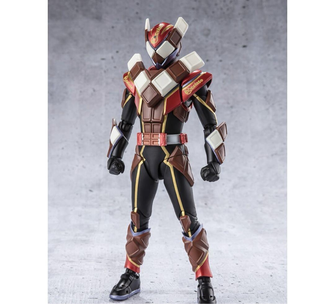 shフィギュアーツ仮面ライダーヴァレン　チョコドンフォーム　仮面ライダーガヴ