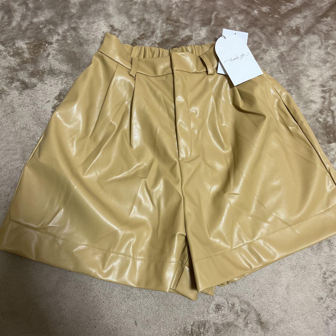 419円 最大66%OFFクーポン Elleia レザーショートパンツ ショーパン ベージュ
