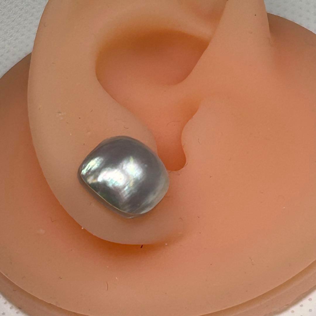 【白蝶真珠　 ピアス】239 K18　11.5×5.5-6mmほど　半径真珠