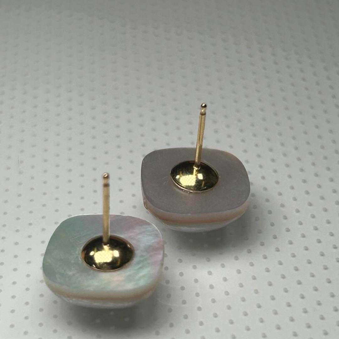 【白蝶真珠　 ピアス】239 K18　11.5×5.5-6mmほど　半径真珠