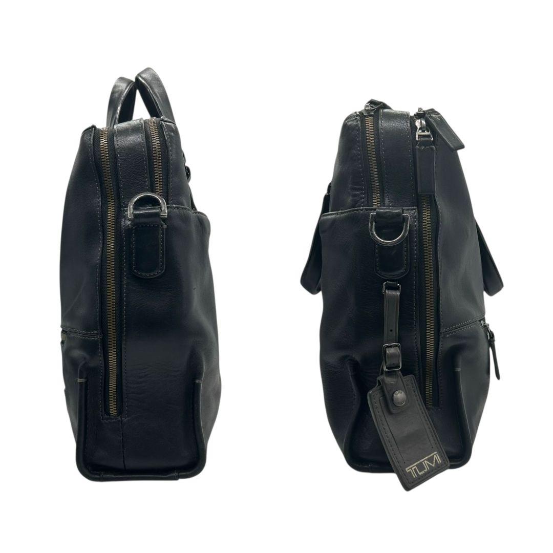 トゥミ ビジネスバッグ 黒 レザー A4収納 2way ロゴタグ TUMI x
