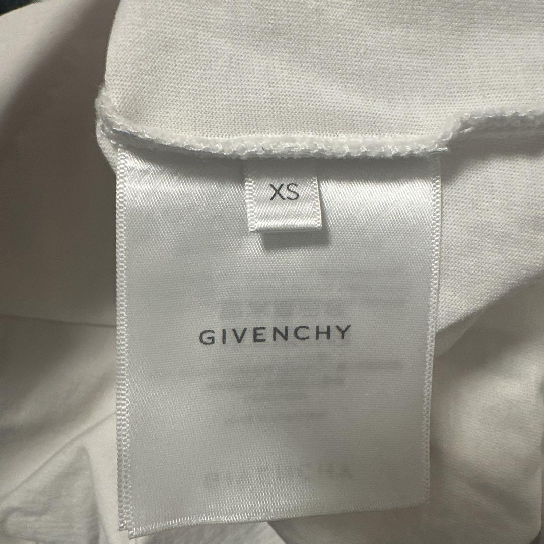 GIVENCHYリバース スリムTシャツ　XS新作