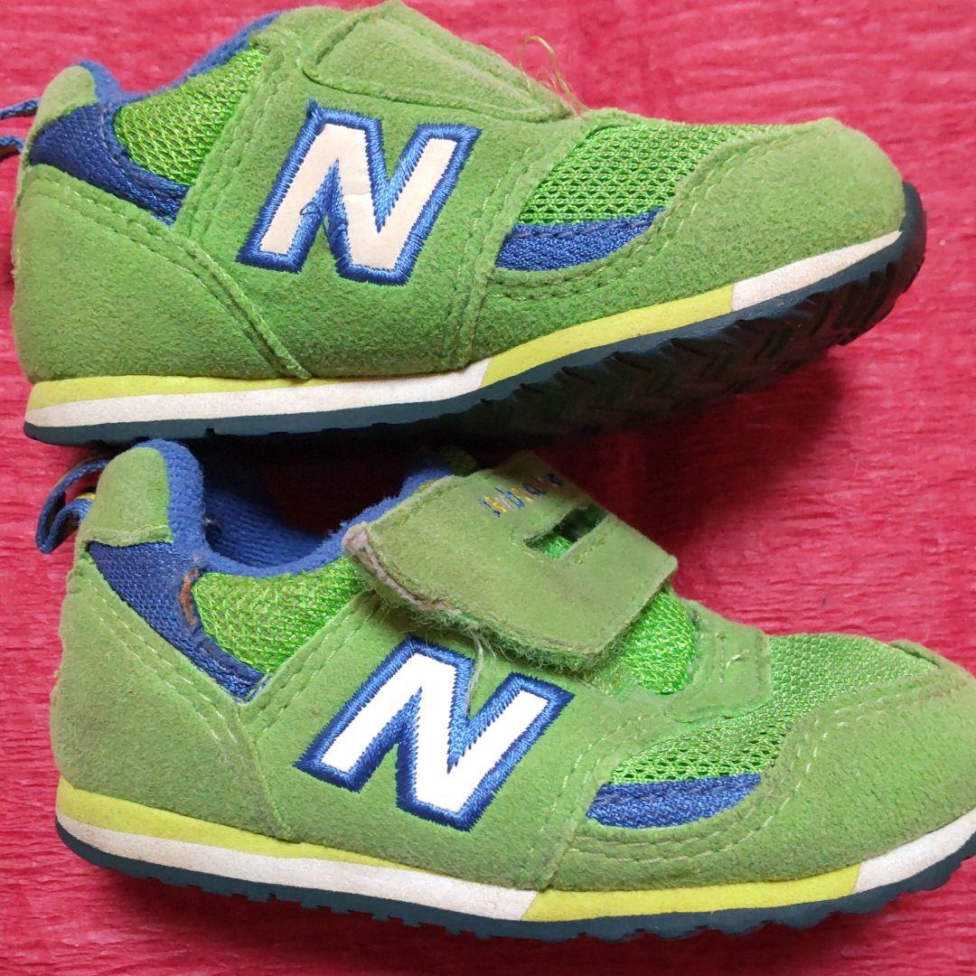 Newbalanceキッズスニーカー メルカリ Newbalanceキッズスニーカー メルカリ