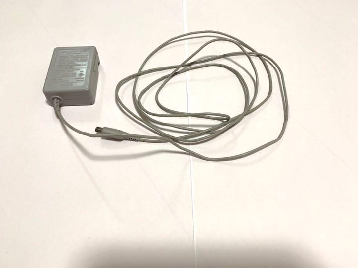 得価再入荷 生産終了品 Newニンテンドー3DSLLメタリックブラック 充電コード付き sLvu6-m35440373013 格安在庫