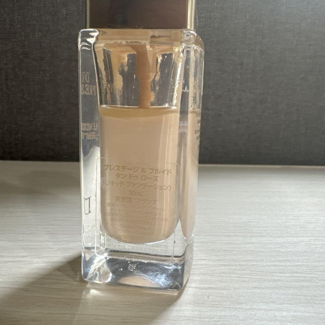 Dior プレステージ ル フルイド タン ドゥ ローズ SPF25/PA+++