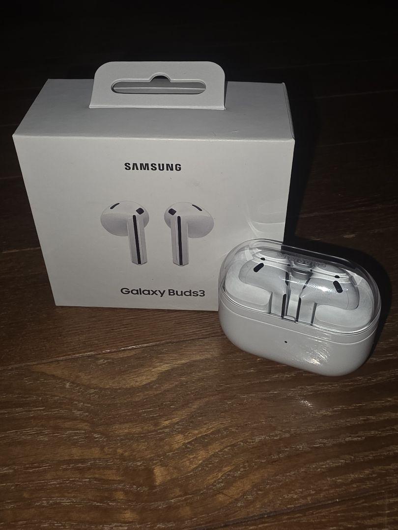 Samsung Galaxy Buds3 ホワイト