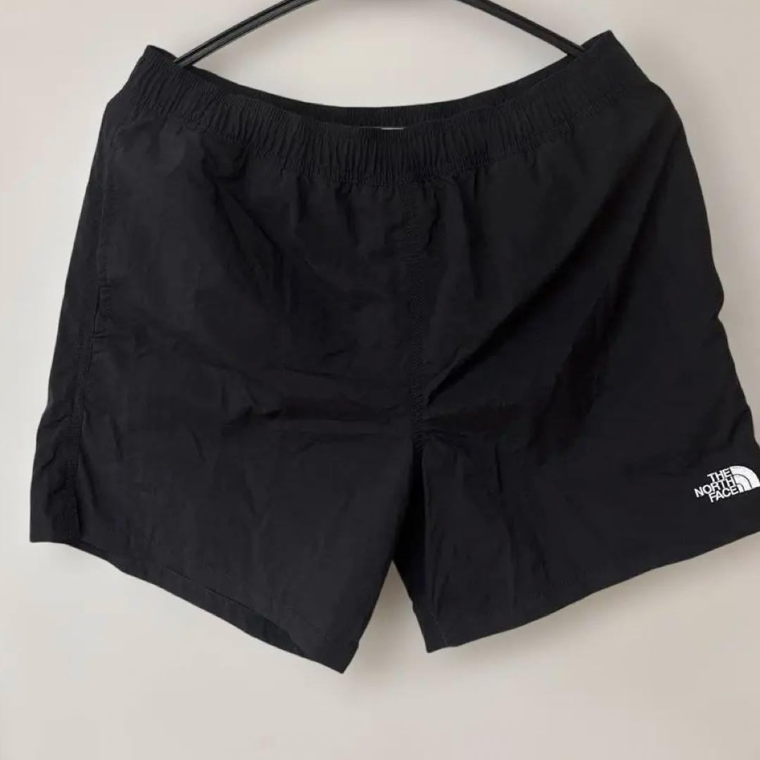 THE NORTH FACE 黒ショートパンツ 新品