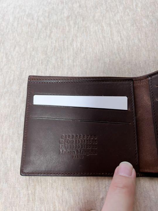 人気超歓迎 メゾンマルジェラ 2つ折り財布 ブラウン 新品 zR23f-m35456934484 Maison Margiela 最新作格安