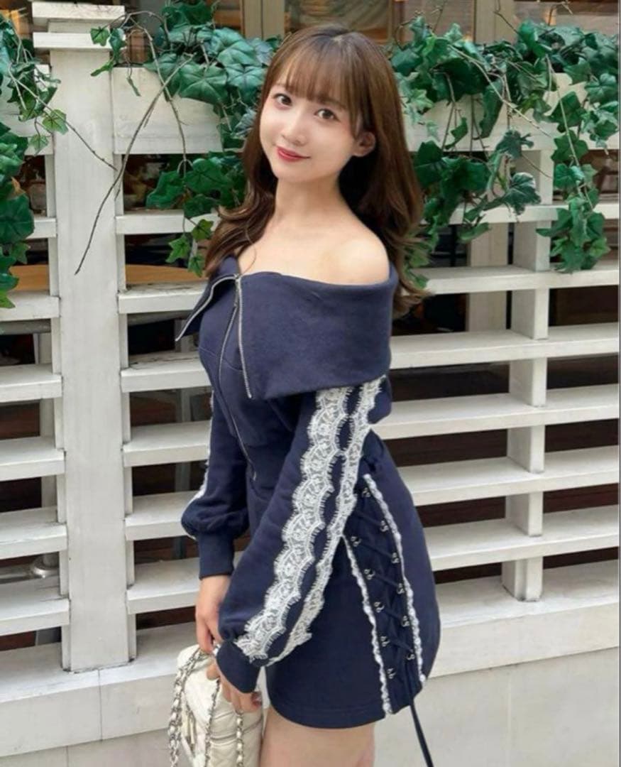 ダーリッチ オフショルレーススウェットトップス アンドミニスカート セットアップ SIZE Darich