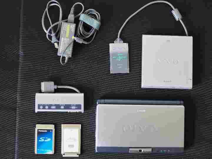 SONY/ノートパソコン・モバイルPC PCG-C1MR/BP (PCG-182N) MADE