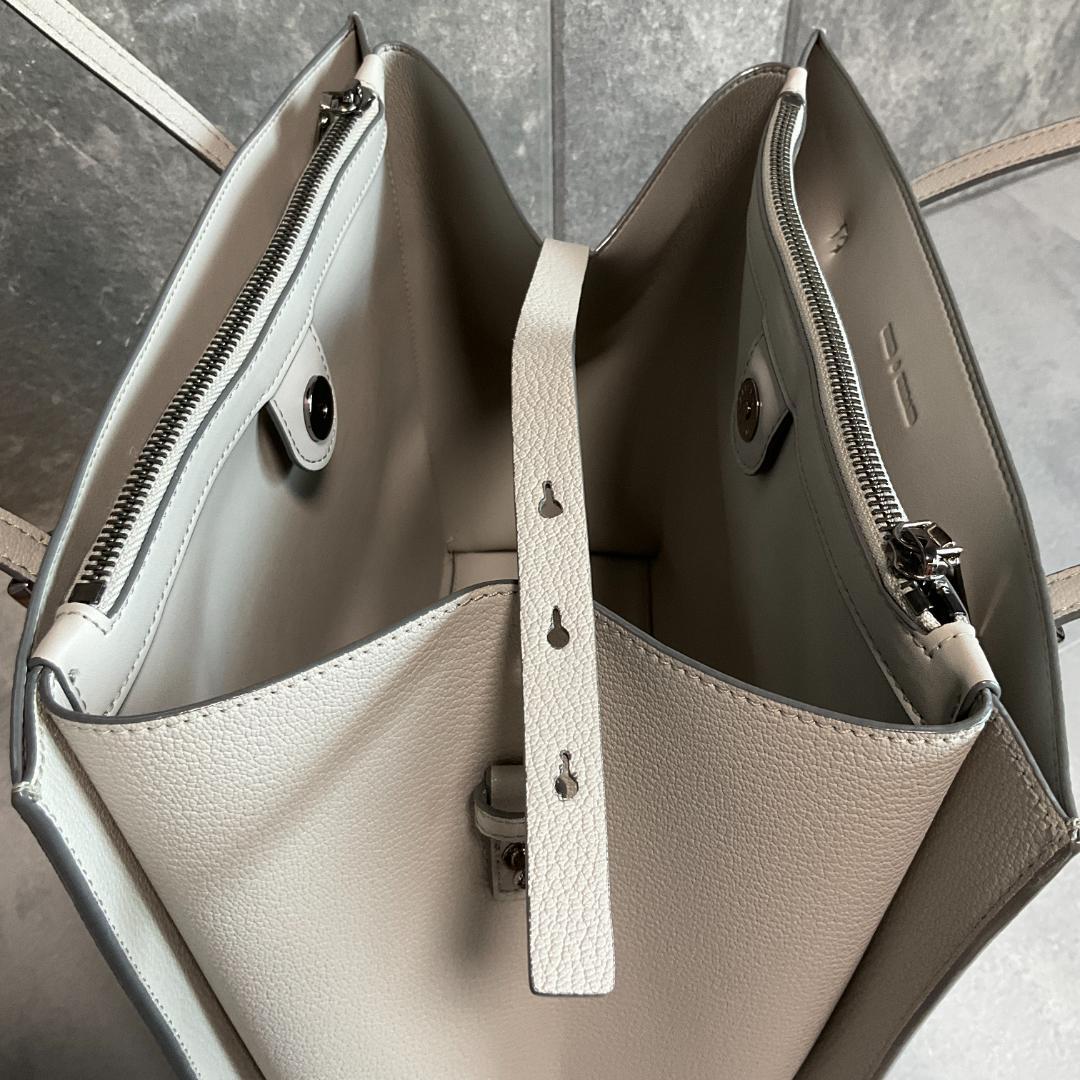 【美品】CHARLES＆KEITH チャールズ＆キース　トートバッグ　レディース