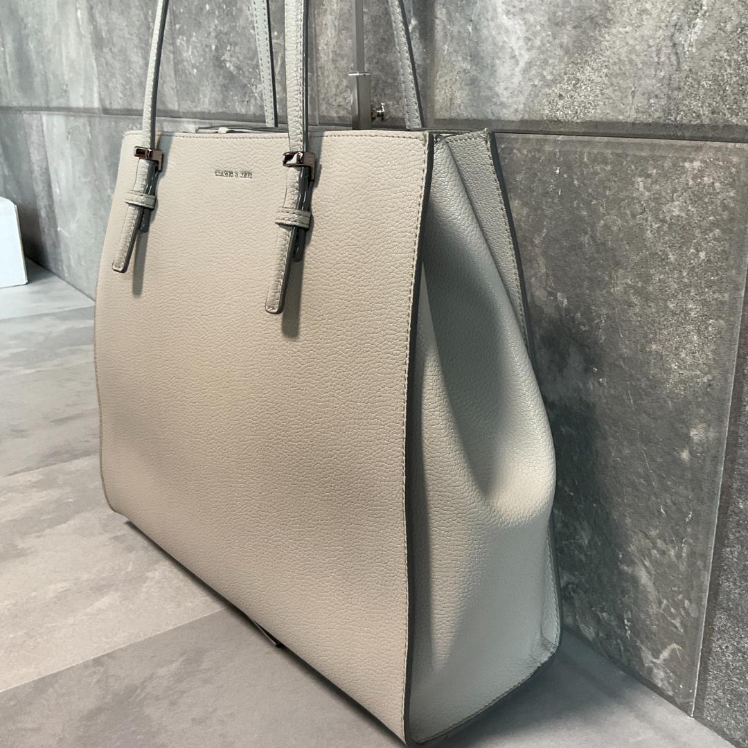 【美品】CHARLES＆KEITH チャールズ＆キース　トートバッグ　レディース