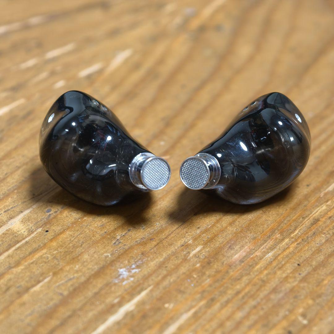 イヤホン XENNS Mangird Top Review: XENNS Mangird Top – Iridescent Beauty | Headphonesty