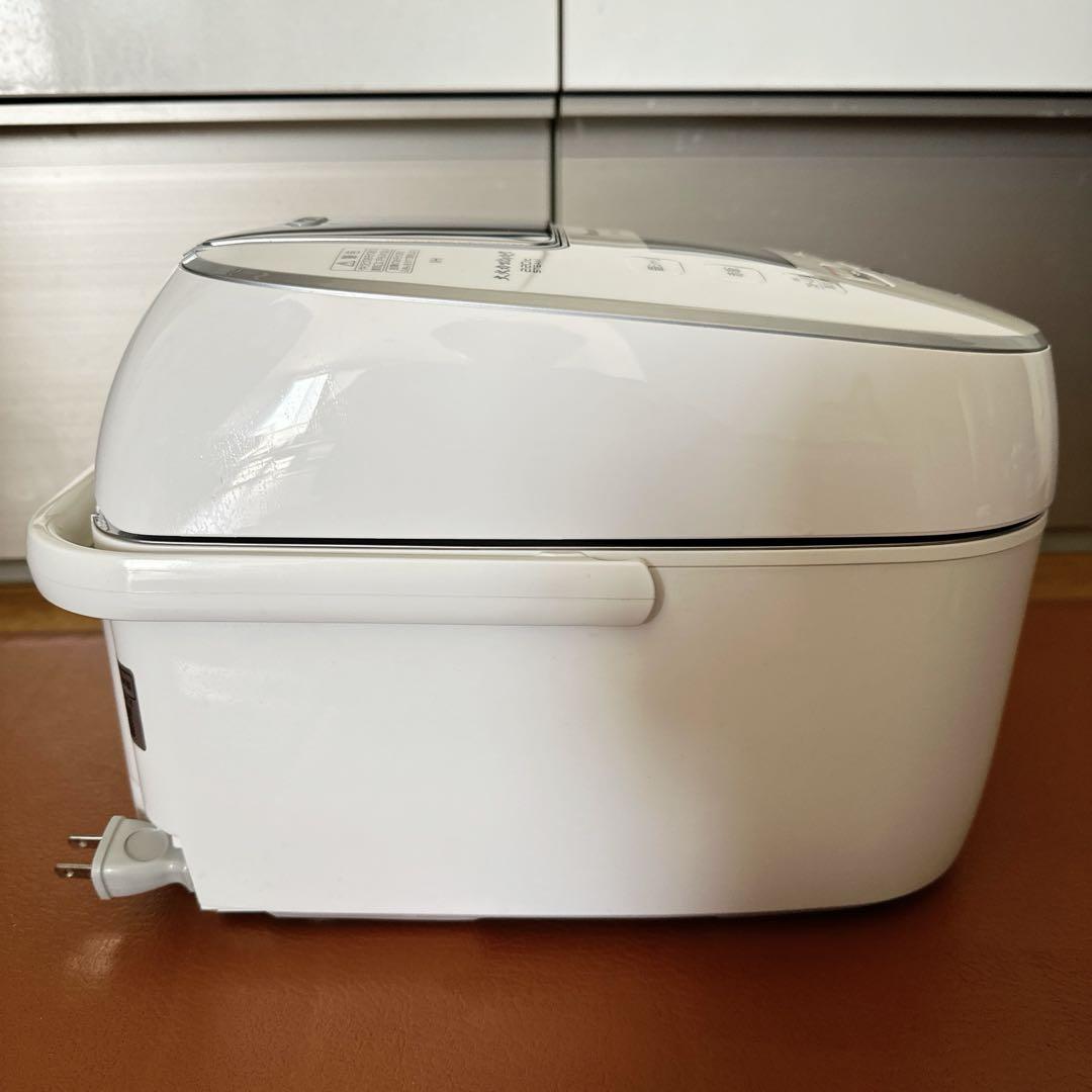 Panasonic SR-STS100炊飯器 おどりだきIH 220℃スチーム 概要 スチームIHジャー炊飯器 SR-STS100 | 炊飯器 | Panasonic