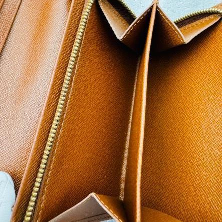 ルイヴィトン　モノグラム　ポルトモネビエ　トレゾール　２つ折り　ミディアム財布