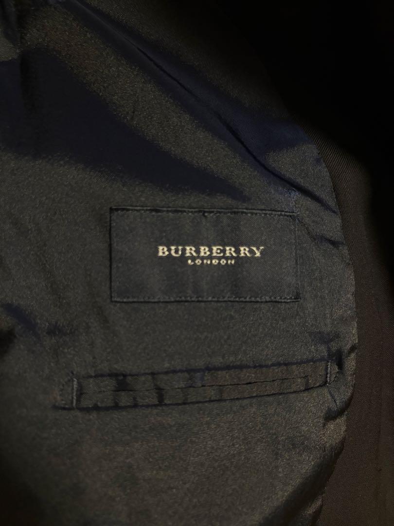 値下げ！BURBERRY シルバー黒ジャケット 6Y (116cm) BURBERRY 黒 ジャケット 116センチ(120サイズ相応)