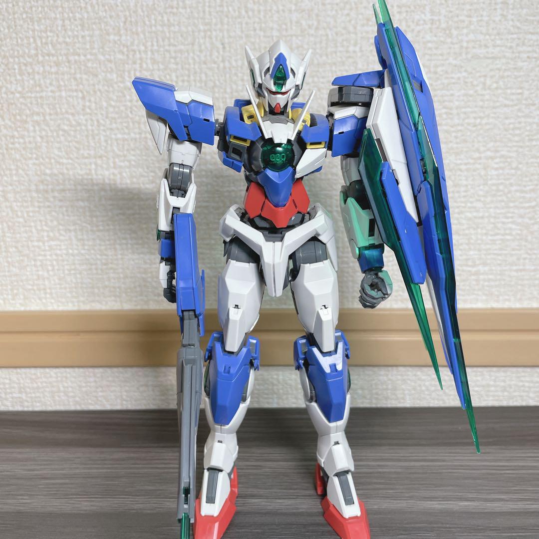 MG ダブルオークアンタ 全塗装完成品