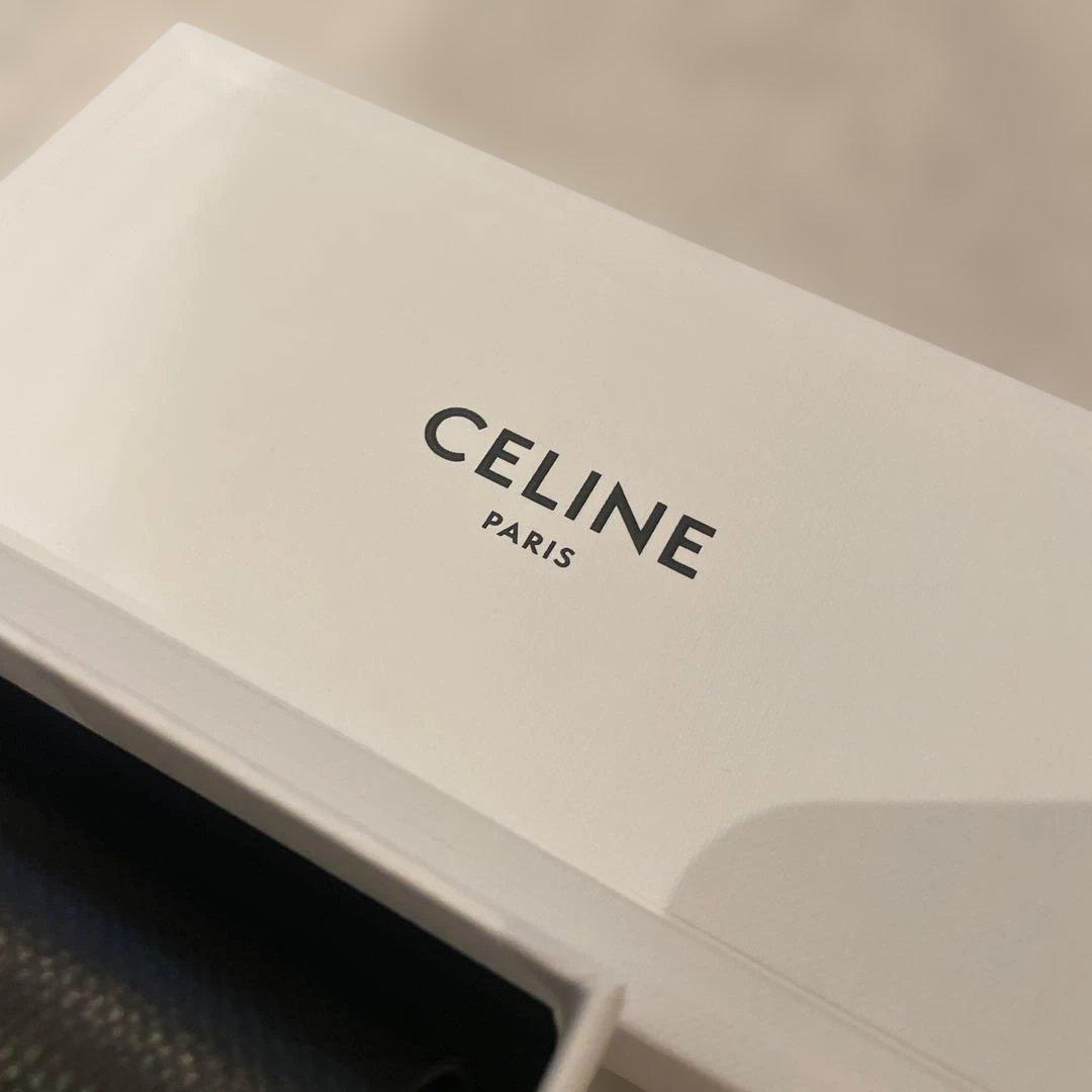 52800円相当！CELINE ブラック サングラス ケース付き - メルカリ