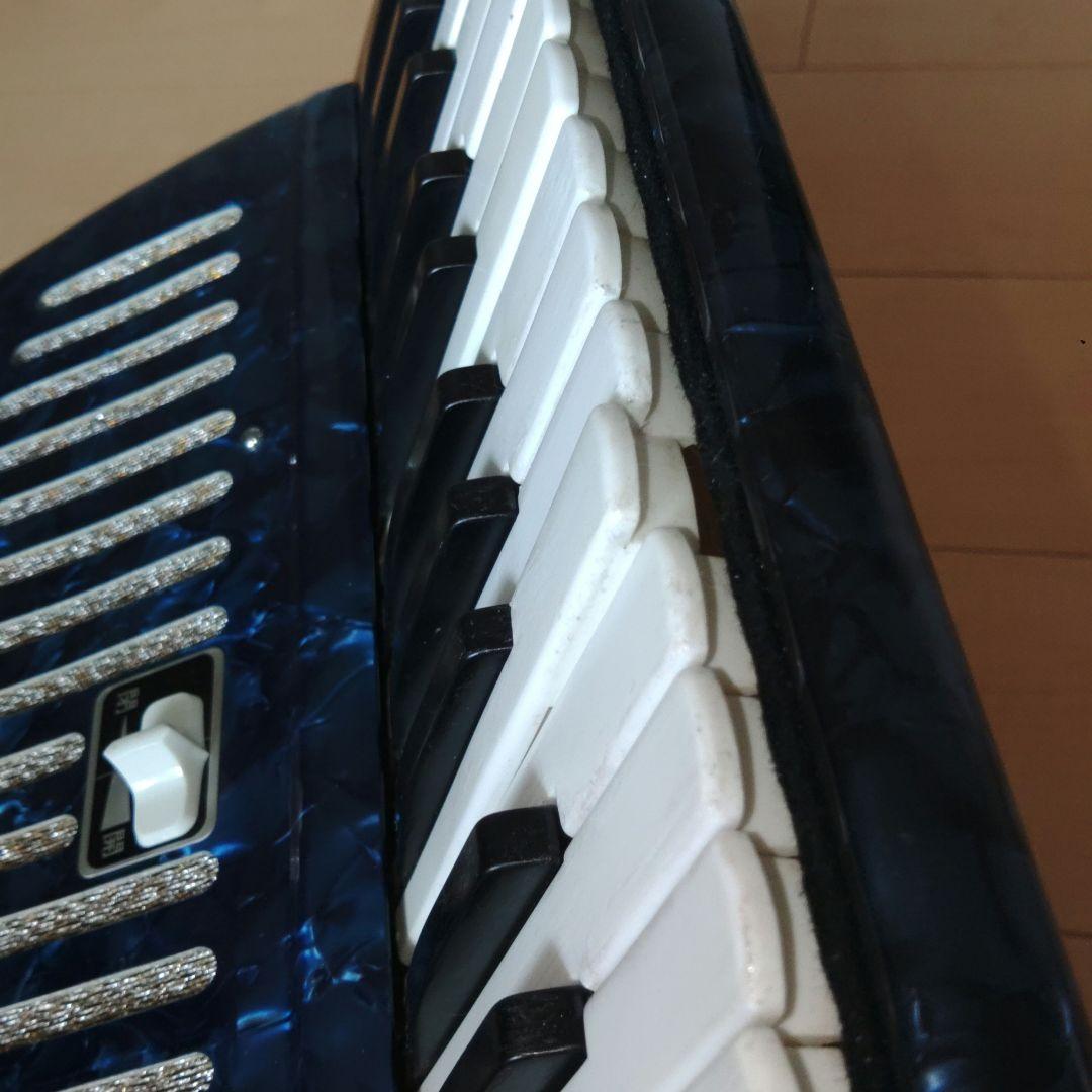 YAMAHA　ヤマハアコーディオン8905 ブルー32鍵盤　ジャンク品