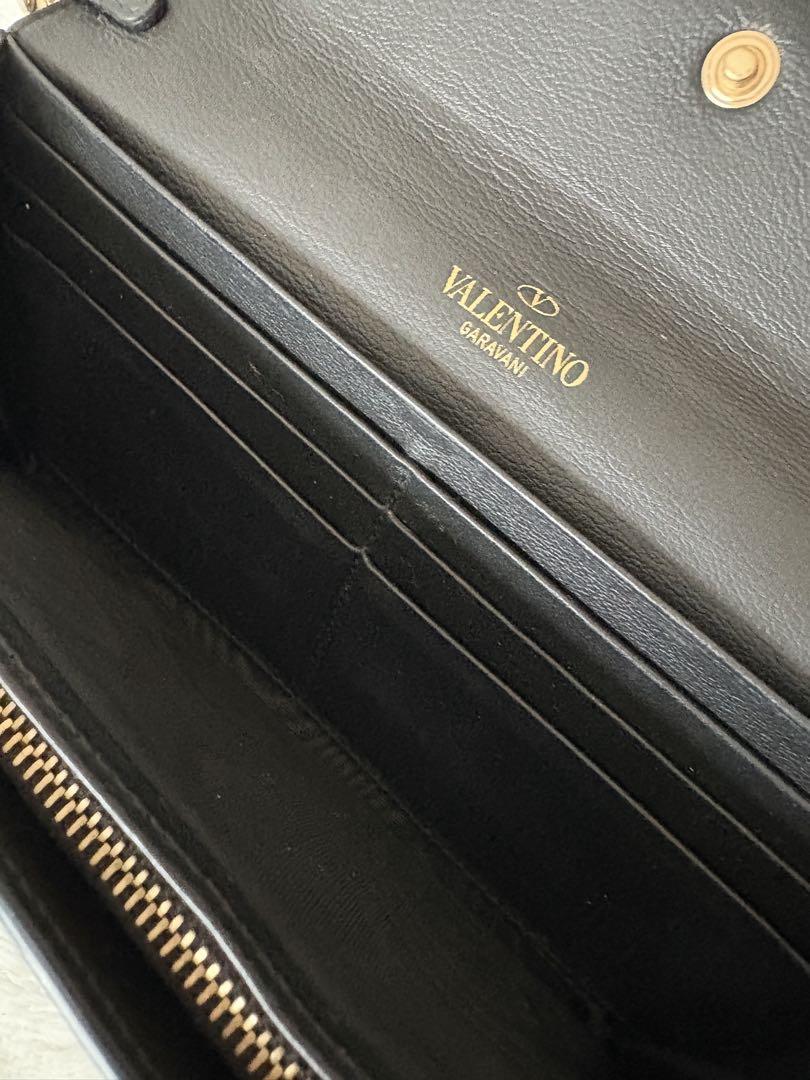 ！！ さま専用　VALENTINO スタッズ付きブラック長財布ストラップ付き