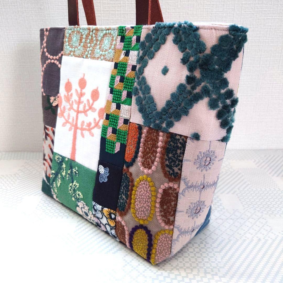 e)ミナペルホネン☆ハンドメイド 少し小ぶりなパッチバッグ(skyful) i)ミナペルホネン☆ハンドメイド 少し小ぶりなパッチバッグ(skyful)