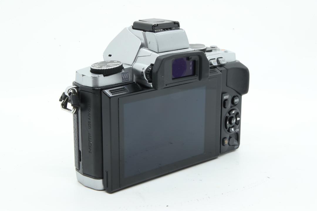 【N2319】 OLYMPUS OM-D E-M5 シルバー