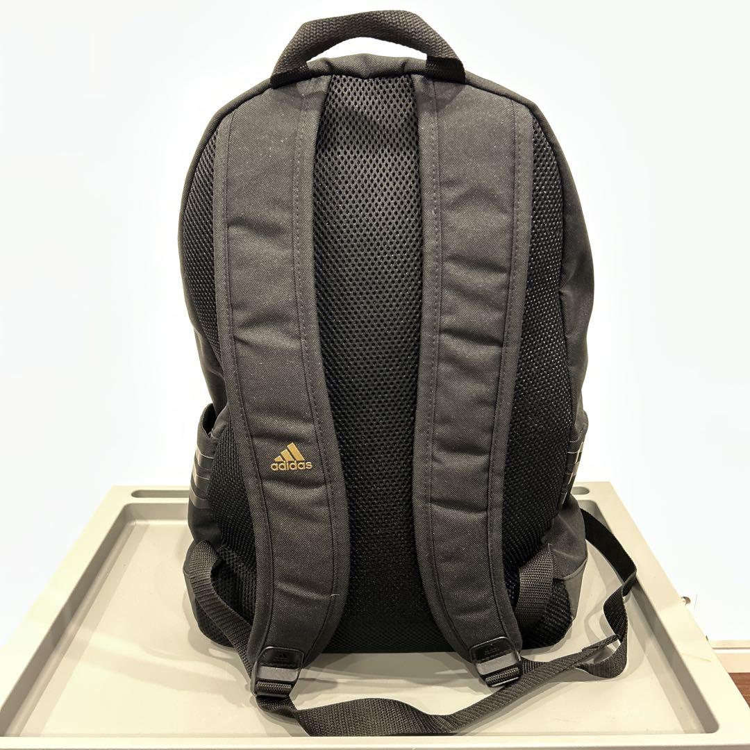マリメッコ　アディダス　ウニッコ　リュック　バックパック　バッグ　adidas